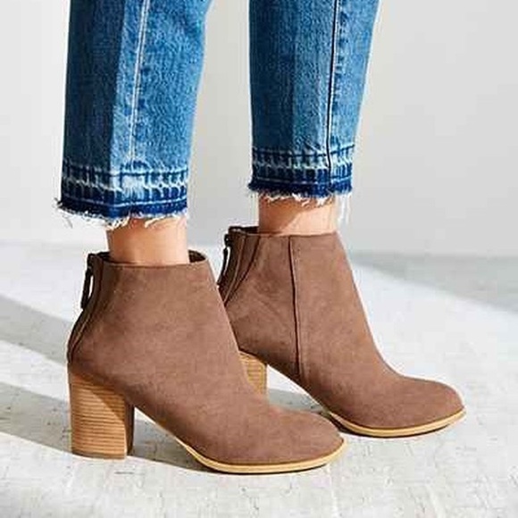 Urban Outfitters Shoes - Urban Outfitters Stacked Heel Ankle Bootie